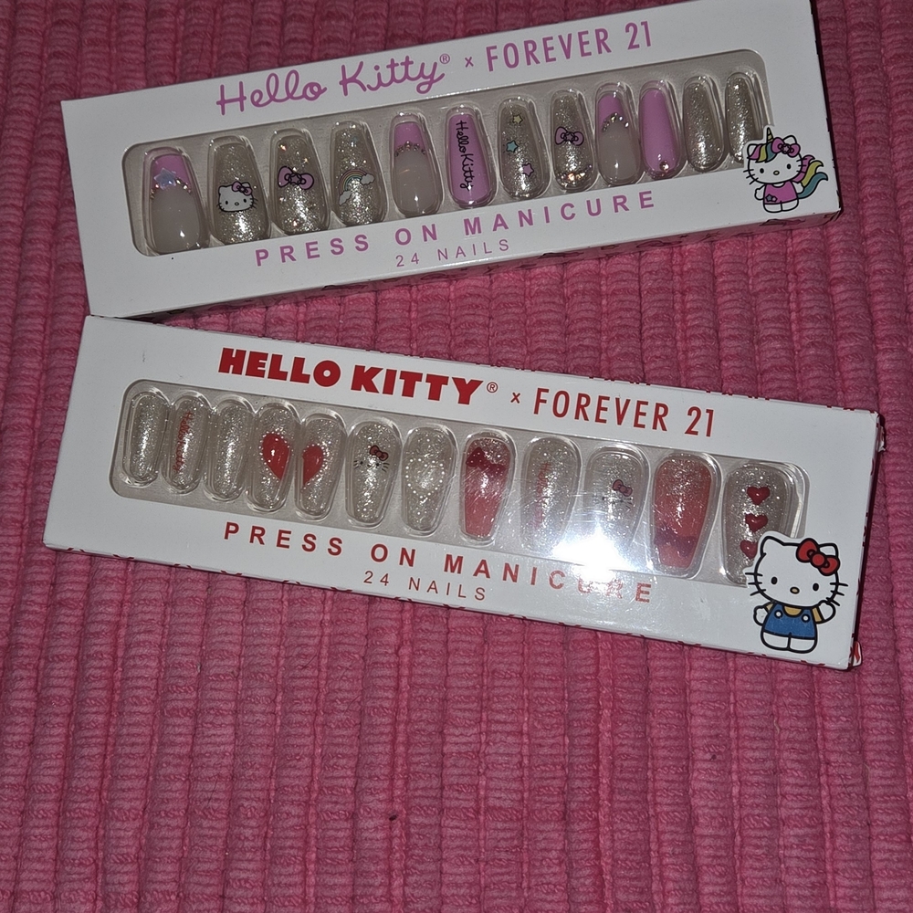 Forever 21 Hello Kitty Nail Set - Pink and Red - Picture 1 of 1